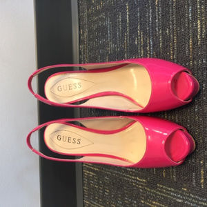 HOT PINK HEELS!